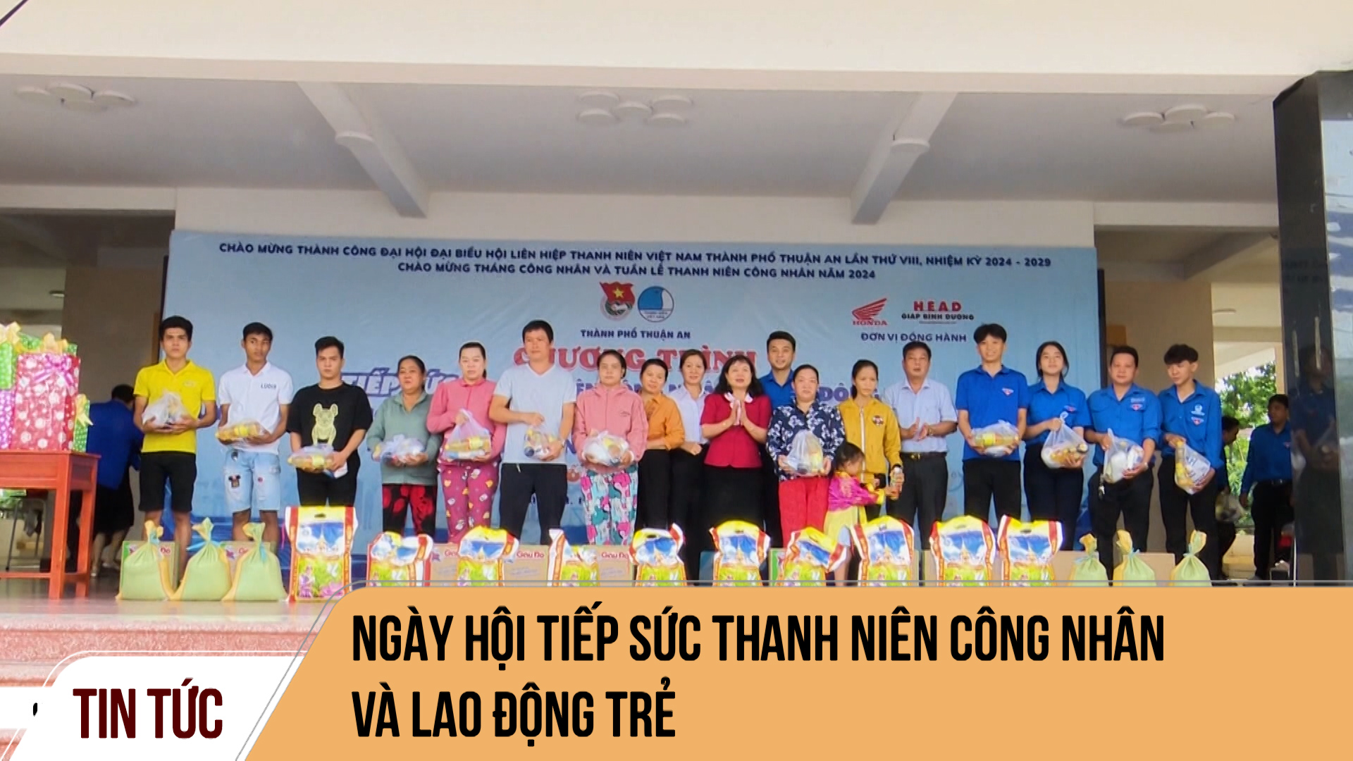 Ngày hội tiếp sức thanh niên công nhân và lao động trẻ